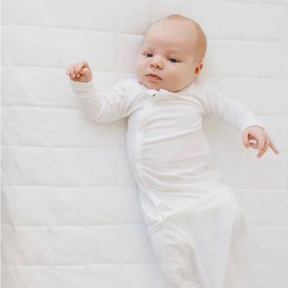 Kyte Baby Bundler in the color Cloud - Picture 5 of 5